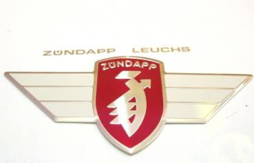 1 x Zündapp Flügelemblem Rot / Gold Blech 3,5 x 7cm massiv Emblem Abzeichen